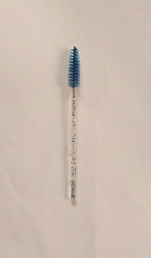 Eyelash brush